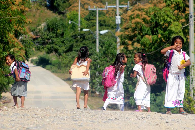 Los obstáculos que enfrentan los estudiantes indígenas en México