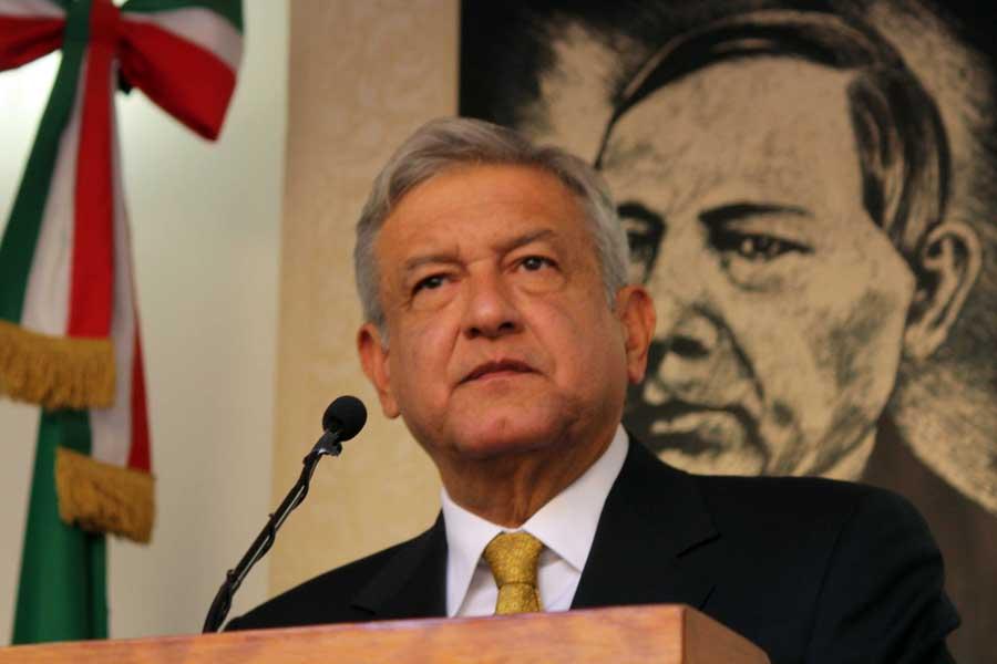 El eslogan “Un peligro para México” persiguió a AMLO hasta 2012: Parametría