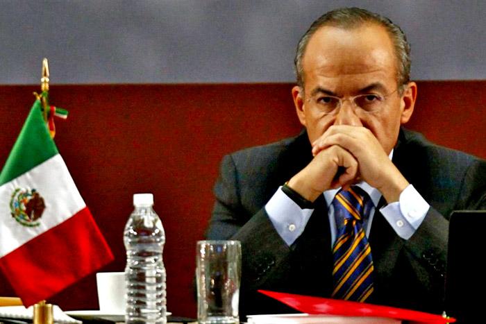 En un mes, fiscal de la CPI deberá resolver sobre denuncia contra Calderón