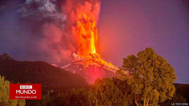 Miles de evacuados en Chile por la erupción del volcán Villarrica (fotos)