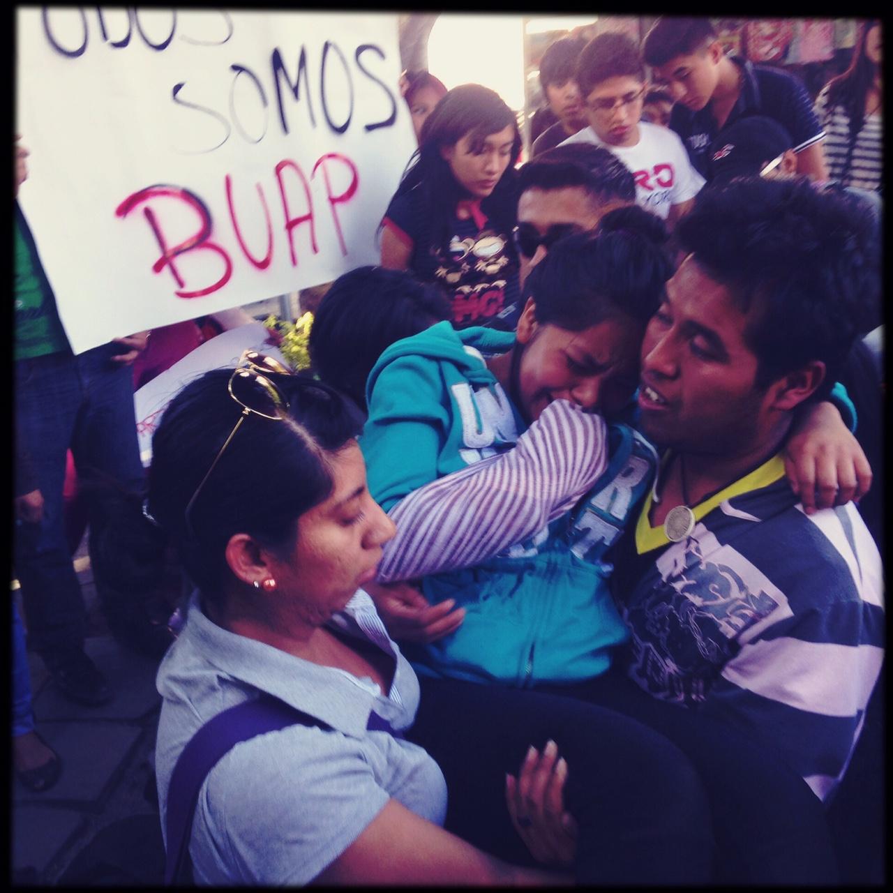 Estudiantes de Puebla son desalojados a golpes de un plantón; la BUAP condenó el hecho