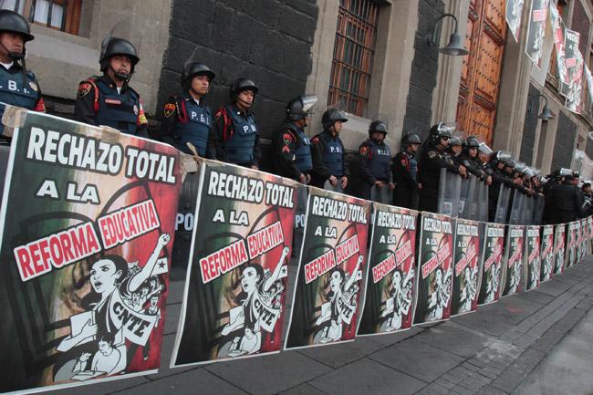 La CNTE no representa al magisterio, no la puedo recibir: Chuayffet