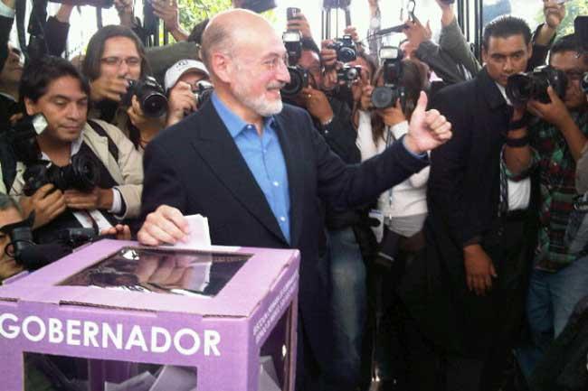 Bravo Mena pide a Peña Nieto no <i>meter mano</i> en la elección