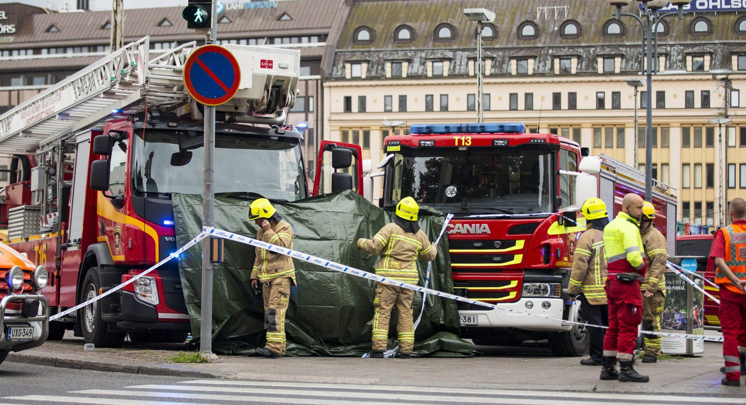 Ataque en centro de la ciudad de Turku, Finlandia, deja dos muertos y seis heridos