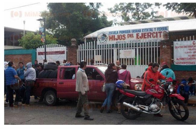 Suspenden examen para docentes en Michoacán por presión de la CNTE