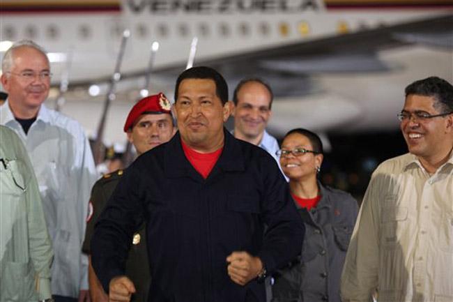 Hugo Chávez no podrá estar en su toma de posesión