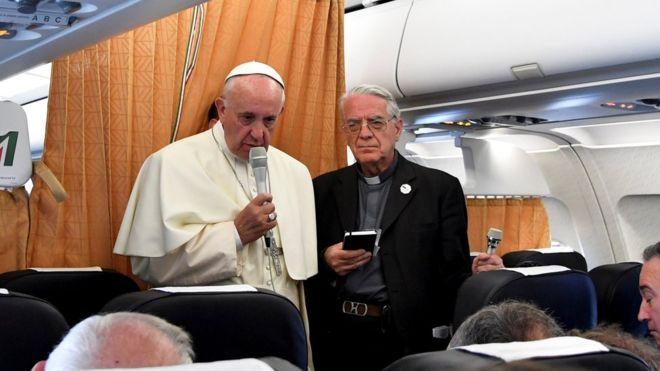 Papa Francisco: la Iglesia debería disculparse con las personas gays