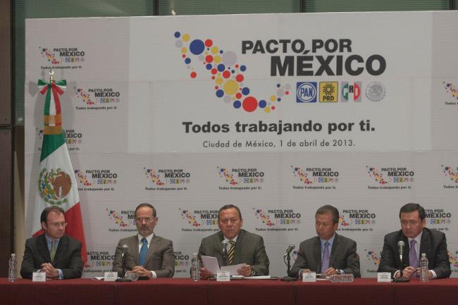 43% de los mexicanos aprueba el Pacto por México