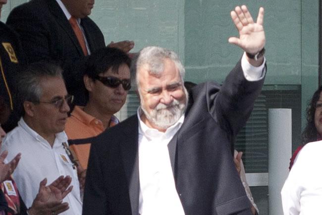 Encinas critica vuelos en helicóptero de Eruviel