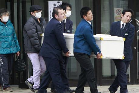 Japón: Más de 3 mil 700 muertos y 6 mil 700 desaparecidos