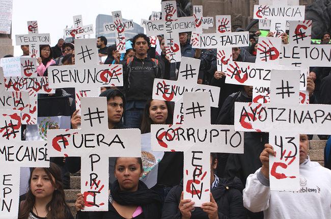Arte y música por Ayotzinapa en las calles del DF y otros estados