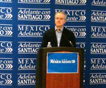 Creel registra su precandidatura a la Presidencia