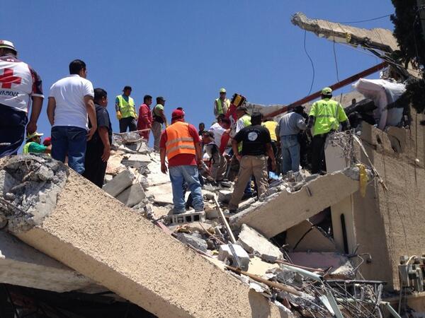 Dos muertos por explosión en centro comercial de Reynosa