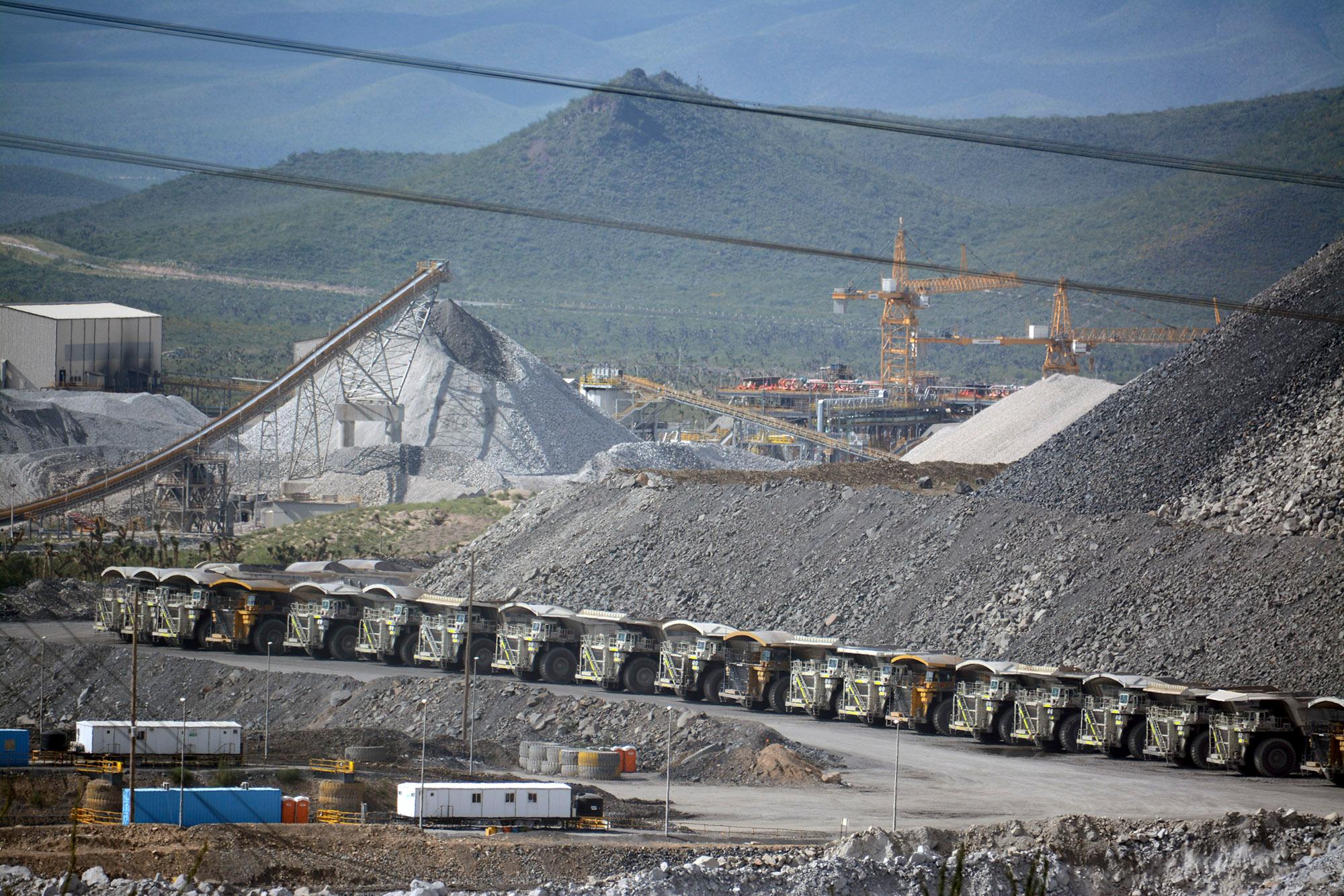 La SE apoya a mineros evasores; reciben créditos por 578 mdp pero no pagan obligaciones