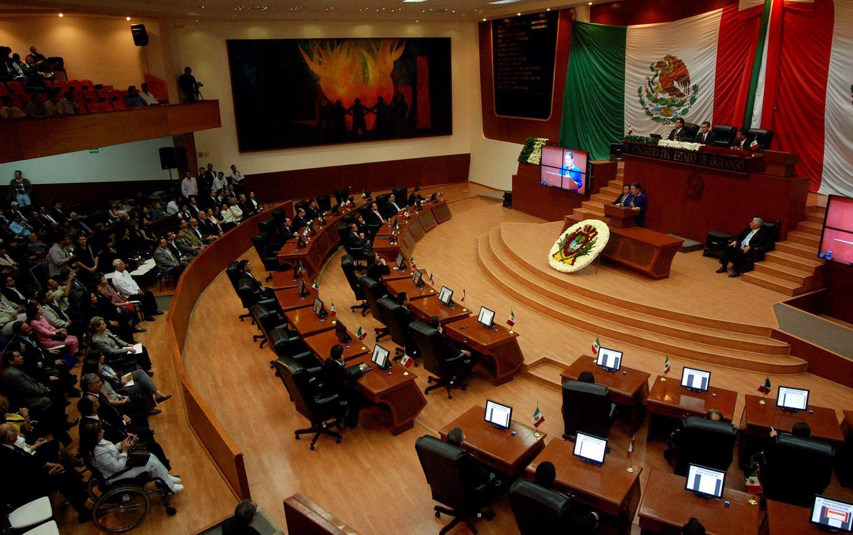 Los congresos estatales se olvidan de la equidad de género y la transparencia