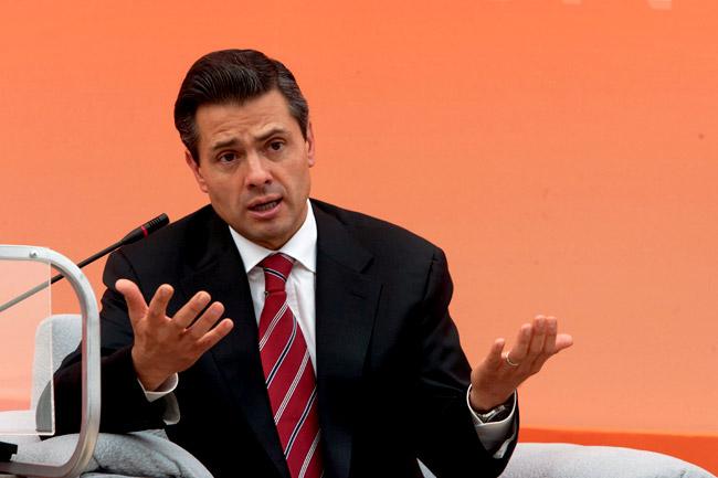 Cae 10 puntos aprobación de Peña Nieto en tres meses