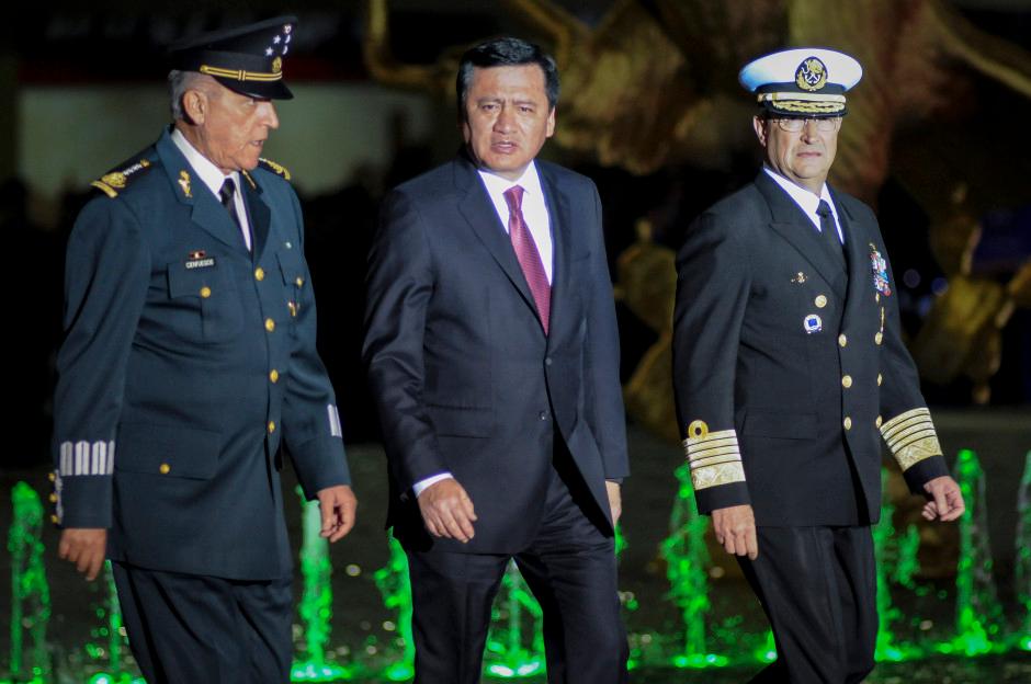 El caso Ayotzinapa no es nuestra culpa, y no lastima directamente al gobierno federal: Osorio