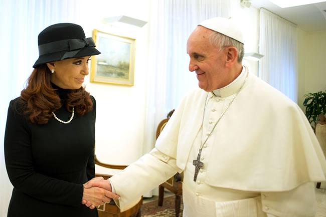 Papa Francisco recibe en el Vaticano a Fernández de Kirchner