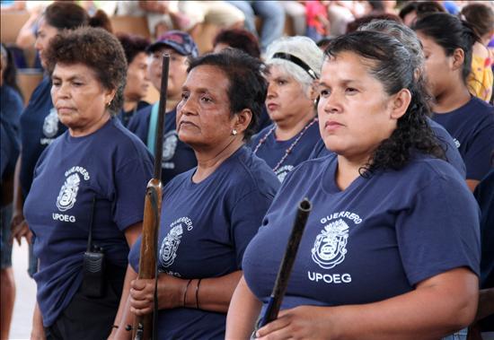 Crean Policía Ciudadana con mujeres en Xaltianguis, Guerrero