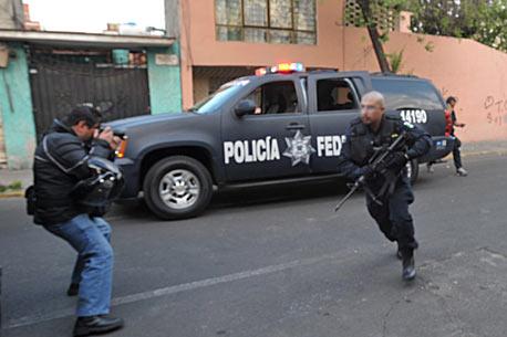 Dictan 20 años de prisión a expolicías federales acusados de secuestro