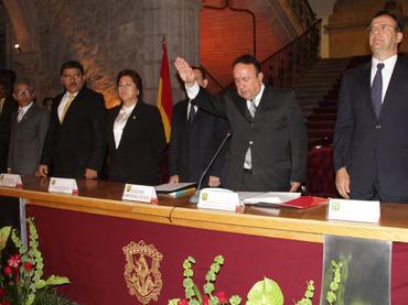 Alcaldes de Michoacán toman posesión en medio de operativo de seguridad