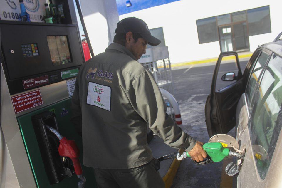 10 consejos (mejores que los de la Secretaría de Energía) para que ahorres gasolina