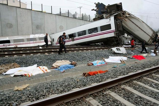 Aumentan a 79 los muertos por accidente de tren en España