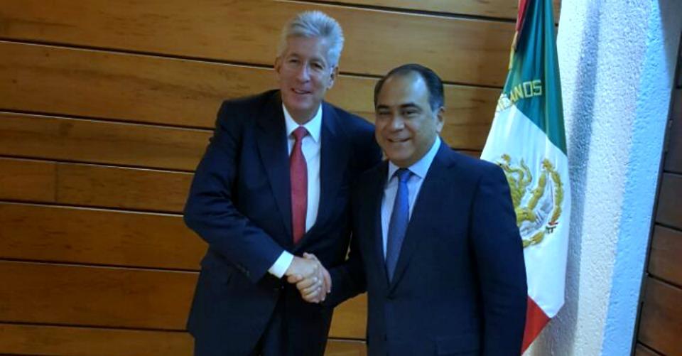 Guerrero y el gobierno federal plantean proyectos para mejorar conectividad de la entidad