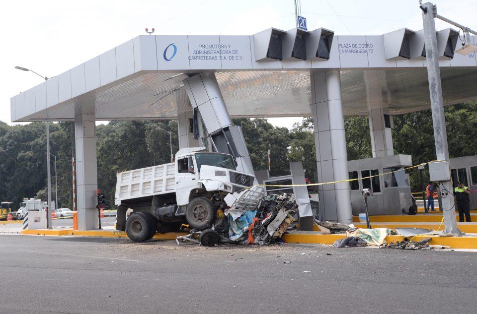 Prohíben la circulación de camiones en la autopista Lerma-La Marquesa, tras 3 accidentes