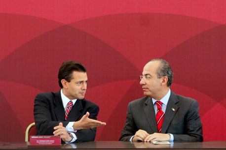 Calderón y Peña Nieto adelantarán traspaso de poderes