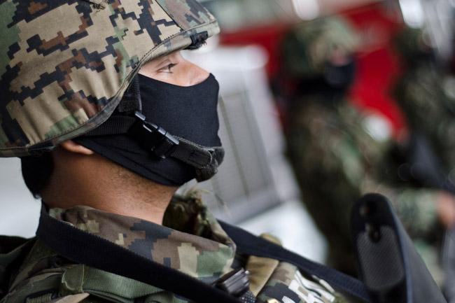 Detienen a 13 presuntos Zetas en Veracruz