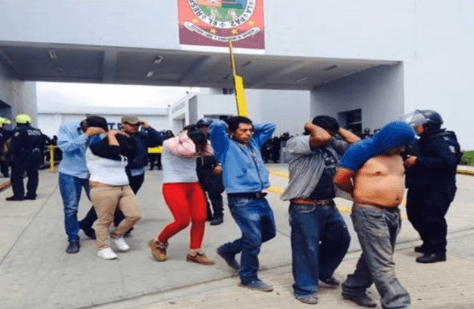 Juez federal suspendió garantías constitucionales a 8 indígenas de Oaxaca