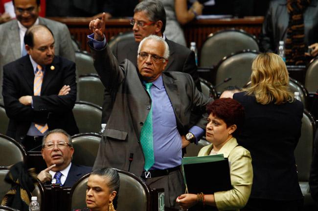 25 diputados del PRI dejan San Lázaro en busca de nuevo puesto
