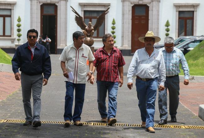 Líderes de la CNTE buscan amparos contra supuestas órdenes de aprehensión