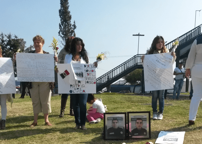 Familiares exigen memorial para agentes de la Policía Federal desaparecidos