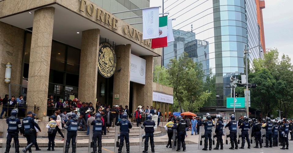 Se oyen crujidos: empleados de Sedesol desconfían de dictámenes sobre seguridad en edificios