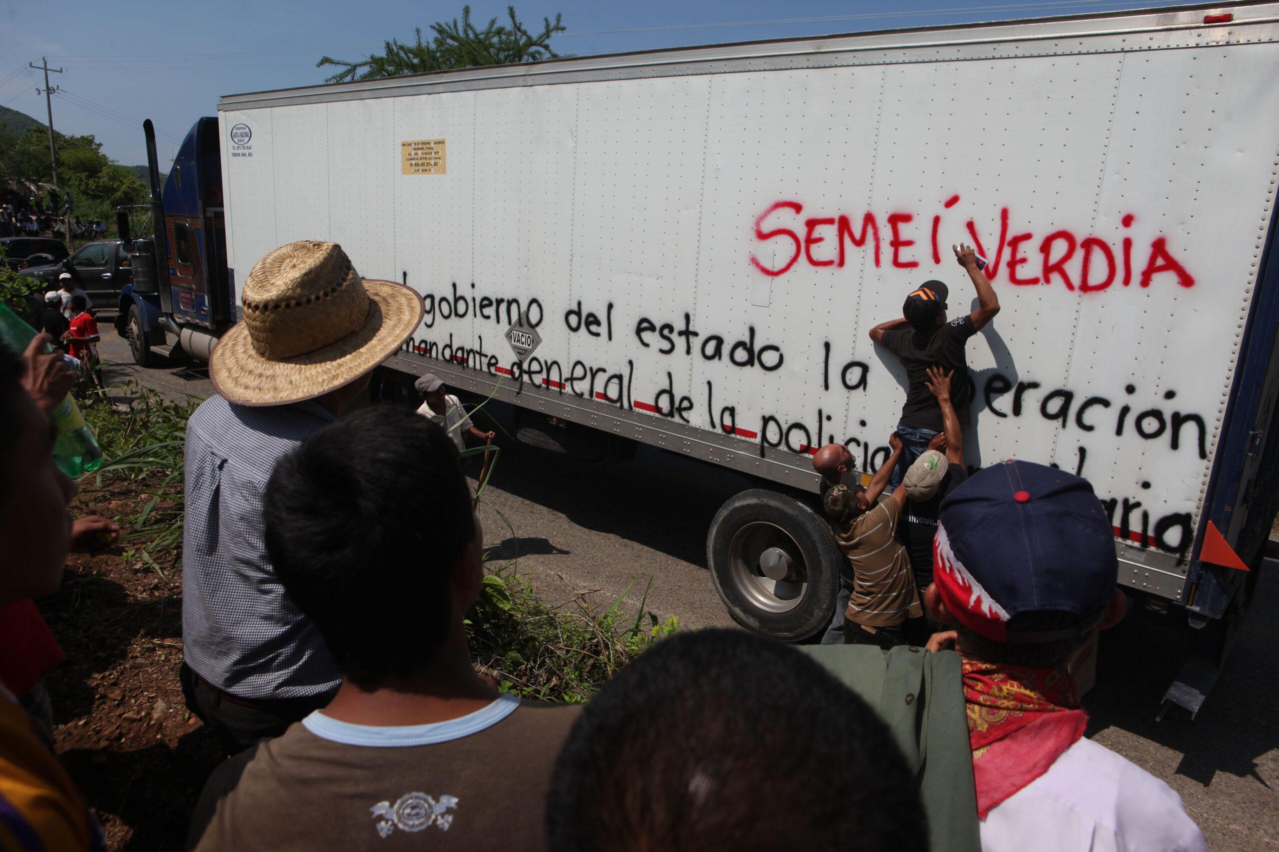 Un video muestra el momento en que soldados dispararon en Ostula, Michoacán