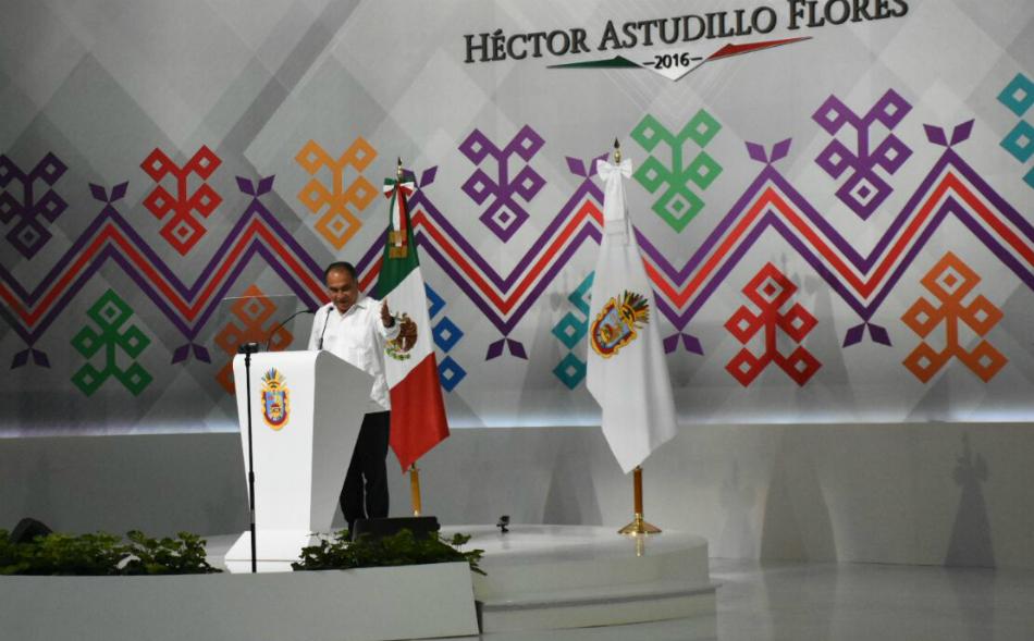 Corrupción e impunidad, los enemigos a vencer en Guerrero, dice el gobernador en su Informe