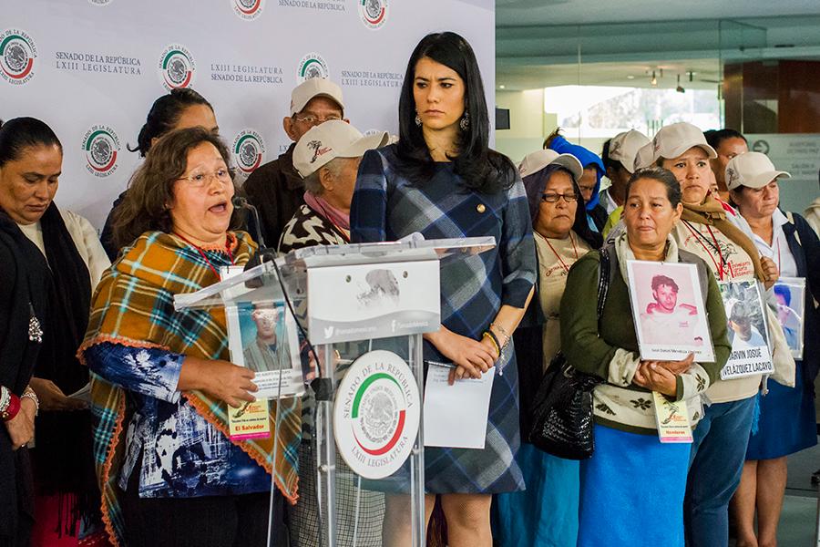 Madres de migrantes centroamericanos piden en el Senado ley contra desaparición forzada