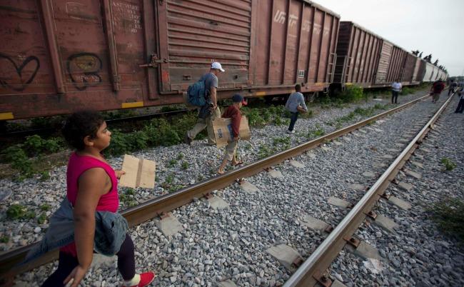 Gobiernos centroamericanos presentarán a Obama iniciativa sobre niños migrantes