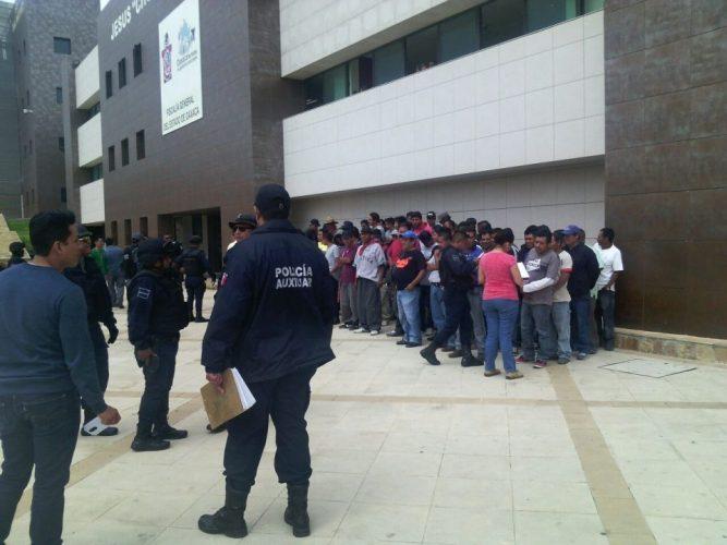 Más de 100 detenidos en Oaxaca por probables delitos electorales; a 15 los acusan de compra de votos