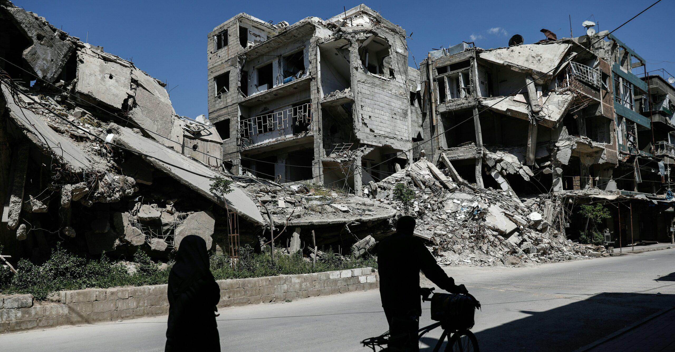 Bombardeos a Siria son la mayor ayuda humanitaria que gobierno de Trump puede ofrecer: Spicer
