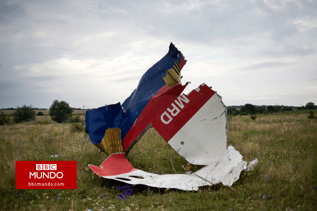 Quiénes son los hombres que controlan el área donde cayó el MH17