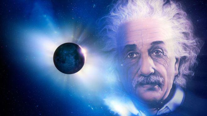 Por qué Albert Einstein tuvo que esperar a que un eclipse confirmara su teoría de la relatividad