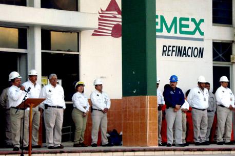 Pemex deberá informar sobre recursos destinados al sindicato