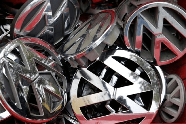 Gobierno de EU presenta demanda civil contra Volkswagen por software manipulador