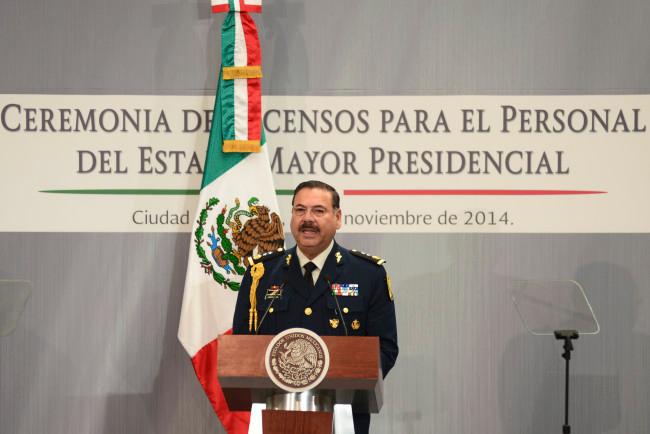 Usted representa la democracia, la voluntad del pueblo: Jefe del EMP a Peña Nieto