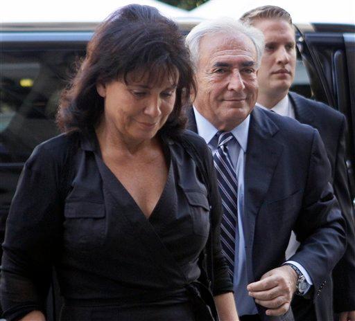 Piden retirar cargos a Strauss-Kahn