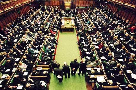 Pide parlamento británico a la BBC que se disculpe ante México