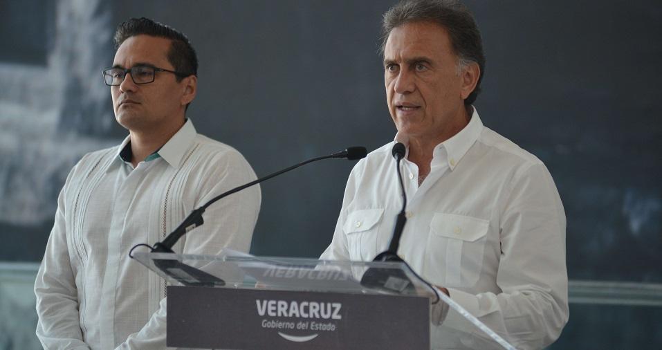 Giran jueces de Veracruz otras dos órdenes de aprehensión contra Javier Duarte